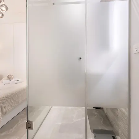 Royal Ii With Rooftop Pool -by Welcomely Apartamento Torrevieja
